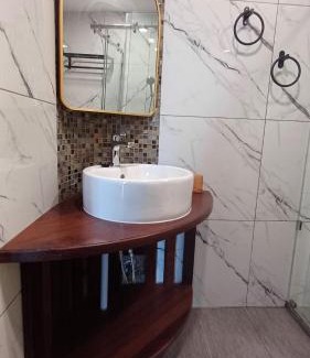 Kundasang Hotel | Sling & Stone Mountain Suites