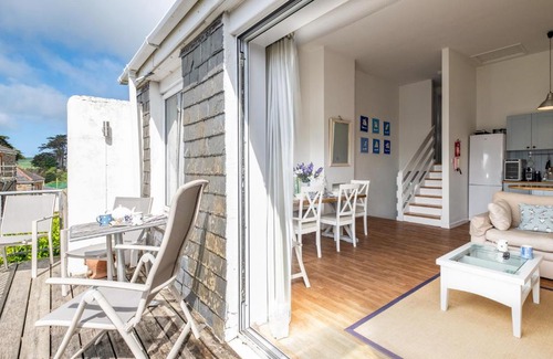 Rock House | Slipway 12