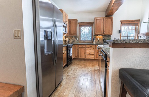 Tamarack Resort House | Slope Side Chalet Tamarack Resort:3BR Ski In/Out-Pet OK-Hot Tub