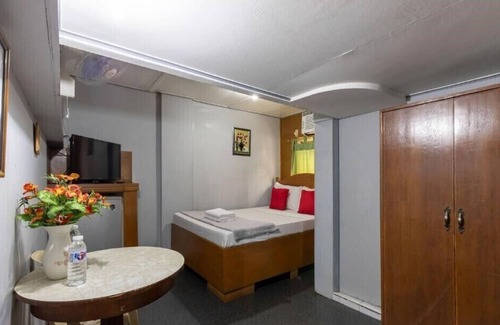 Ermita Hotel | Slouch Hat Hotel