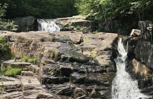 Campton House | slumber land camp site