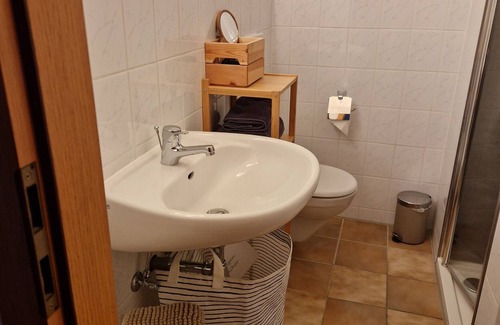 Striesen House | Small but Fine Double Room with Shared Terrace, Shared Garden and Wi-Fi