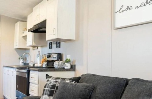 Miller Grove Cabin | Small cottage style cabin