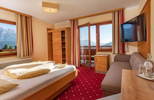 Schladming Bed & Breakfast | Small double room, shower, WC - Hotel Garni Hochwurzen
