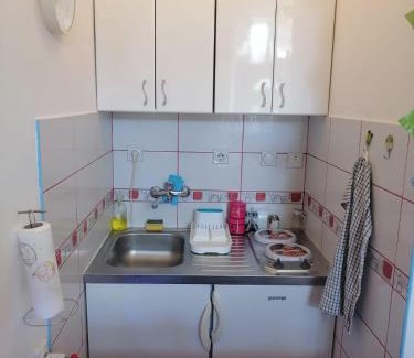 Stari Grad Apartment | Small low cost studio