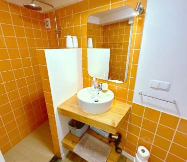 Lajes do Pico Apartment | Small Room - FLAMINGA'S PLACE