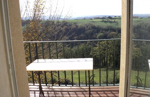 Firmi House | Small stone house near the village of AGNAC (15km from CONQUES)