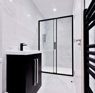 Burton on Trent Apartment | Smart 1 Bed Apartment in Burton-on-Trent