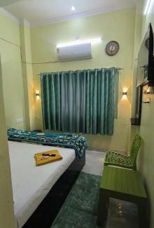 Varanasi Nagar Nigam House | SMB Paying Guest House