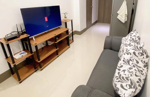 Highway Hills Apartment | SMDC Fame Residences One-Bedroom Condo Unit