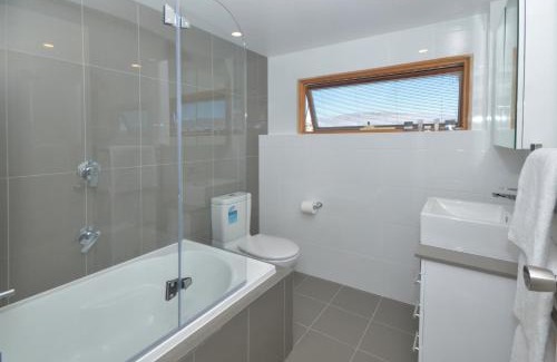 Smiggin Holes Hotel | Smiggins Hotel & Chalet Apartments