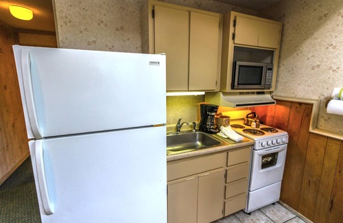 Banner Elk Apartment | Smoketree Lodge