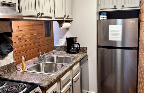 Chalet Village Condo | Smoky Mountain Dreaming Best Views in Gatlinburg + Indoor Pool and hot tub!