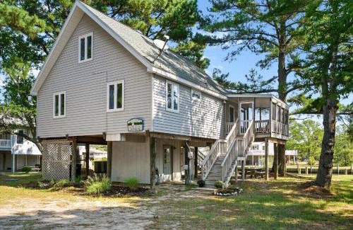 Deep Hole House | Smooth Sailing