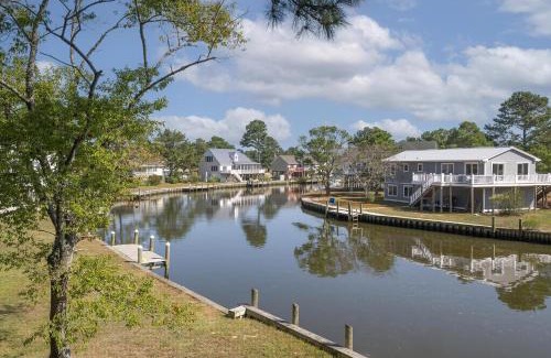 Deep Hole House | Smooth Sailing