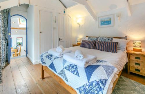 Porthleven House | Smugglers Cottage
