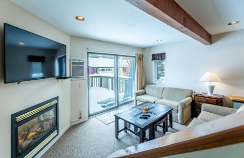 Jeffersonville Apartment | Smugglers' Notch Resort Private Suites