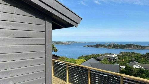 Sogne House | Smuk Hytte Med Havudsigt I Lyngmyr