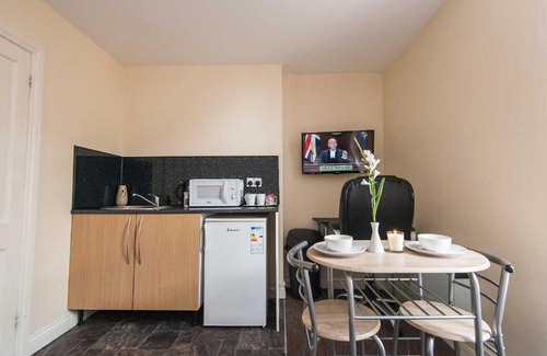 Bradford Apartment | Snooze Apartments
