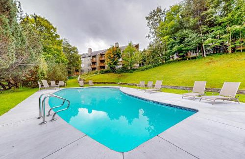 Warren Apartment | Snow Creek 115