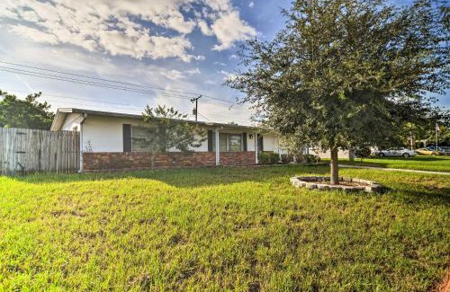 Bradenton House | Snowbird Sanctuary with Covered Patio in Bradenton