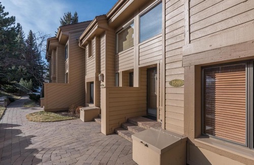 Sun Valley Apartment | Snowcreek 1580
