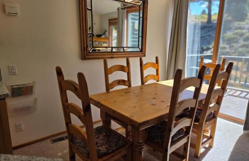 Mammoth Lakes House | Snowcreek Resort Vacation Rentals 776 Fairway Circle