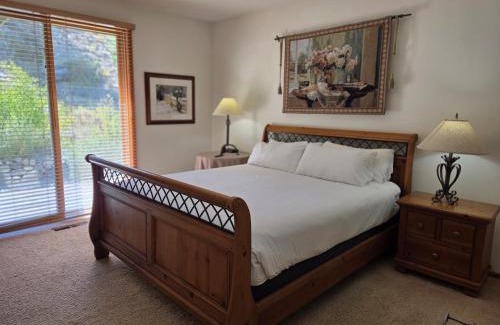 Mammoth Lakes House | Snowcreek Resort Vacation Rentals 776 Fairway Circle