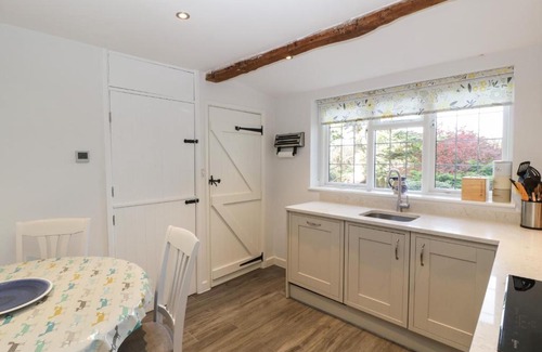Sherborne House | Snowdrop Cottage