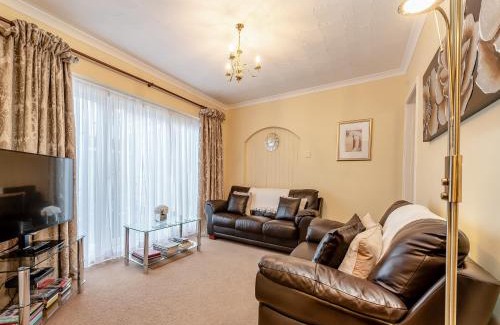 Oakford House | Snowdrop
