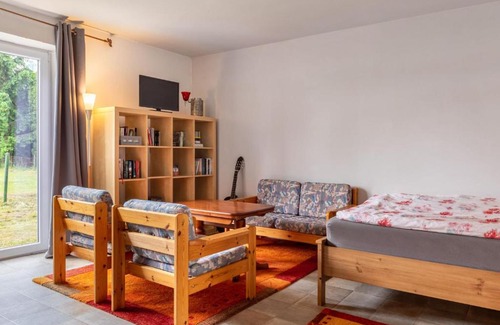 Divitz-Spoldershagen House | Snug Holiday Home in Divitz Spoldershagen near Skydiving