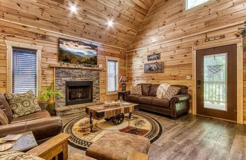 Sevierville House | Soaring Eagle by Avada Properties