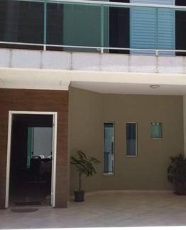 Guaratuba House | Sobrado duas quadras da praia