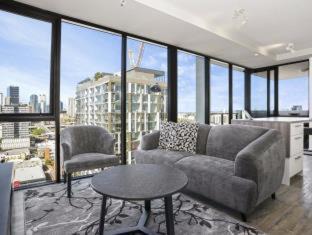 South Brisbane Apartment | Soda Apartments by CLLIX