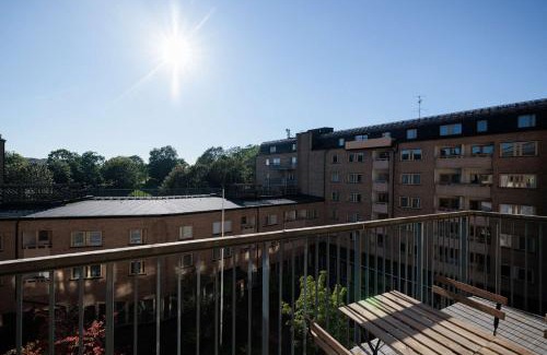 Katarina-Sofia Apartment | SoFo flat w big private balcony