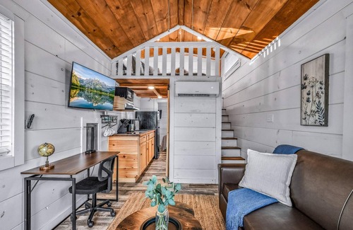 Sevierville Resort | Sojourn Lodging