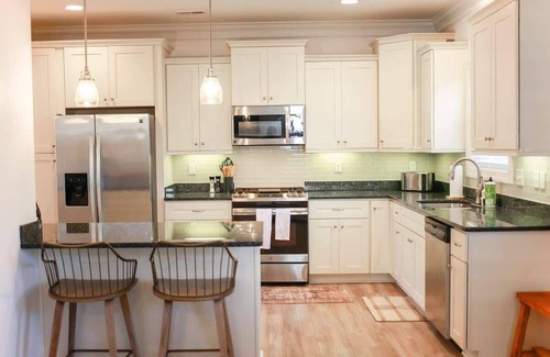 East Ocean View House | Sojourn Mi Kai The Crib 4 BR Family House