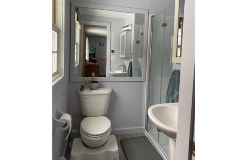 Waterbury Center House | Solar Powered & Centrally Located Waterbury Home