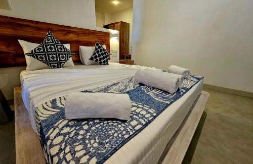 Dickwella Hotel | Solara Beach House