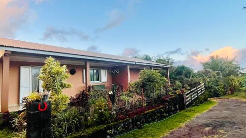 Sainte-Rose House | Soleil Levant by Tropic Locations