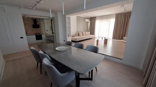 Constanta Apartment | Solid Magic Apart Hotel