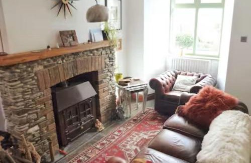 Rostrevor House | Solo Bike Mourne Guest Lodgings