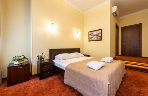 Kronverkskoe Hotel | Solo na Bolshom Prospekte