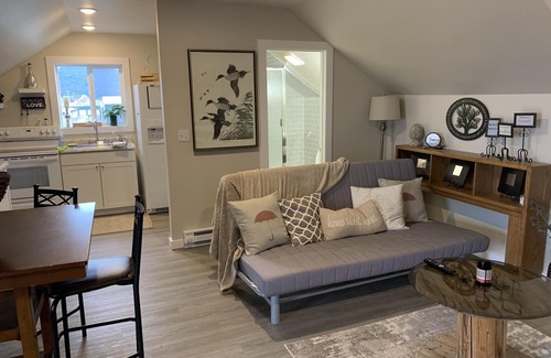 Somers Cabin | Somers/Kalispell one Bedroom Loft Nest Cabin for Long Term monthly Rental