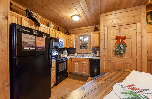 Sevierville Cabin | Something Extra 2 Bedroom Cabin by RedAwning