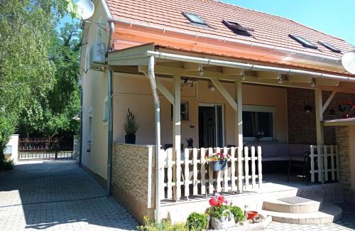 Balatonszarszo House | Sommer Ferienhaus