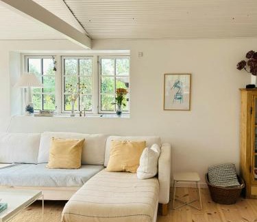 Sjllands Odde House | Sommerhus Med Franske Detaljer Ved Sjællands Odde