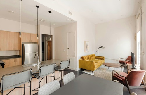 Central Business District Apartment | Sonder by Marriott Bonvoy The Gallier Apartments CBD