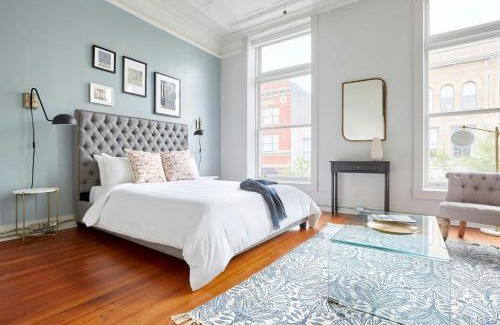 Historic District - North Apartment | Sonder by Marriott Bonvoy The Broughton Apartments Historic District