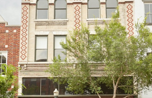 Historic District - North Apartment | Sonder Telfair Square